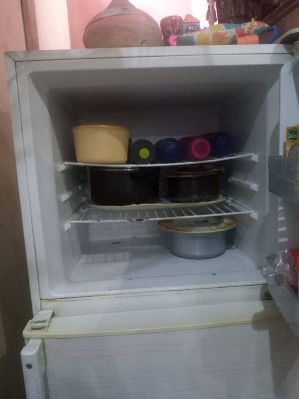 Refrigerator 4