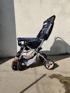 Baby pram Like new Just 2month used