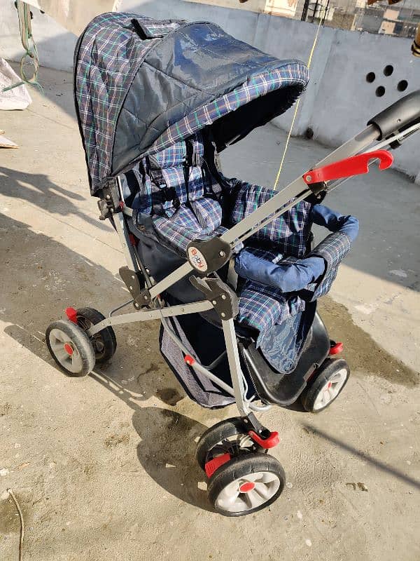 Baby pram Like new Just 2month used 2