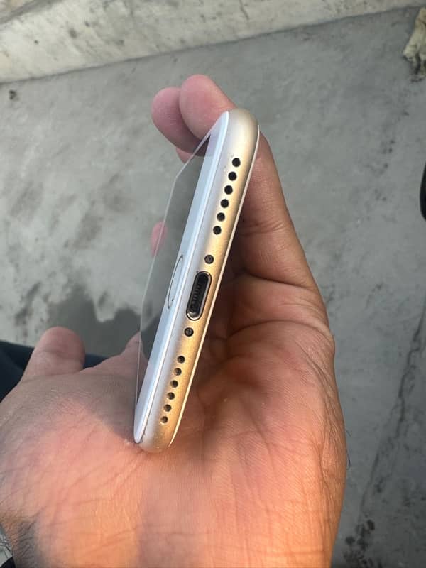 iphone 7 official pta approved 0