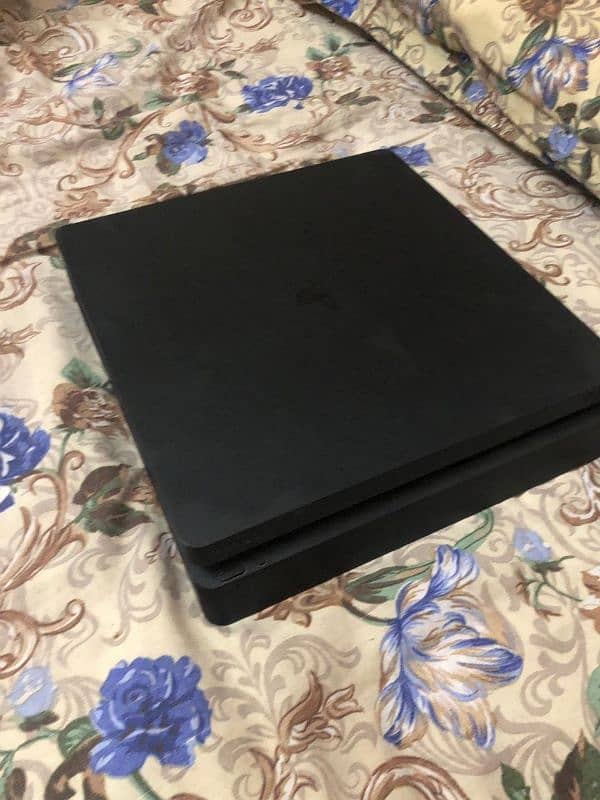 PS4 Slim 500 gb Price negotiable 2