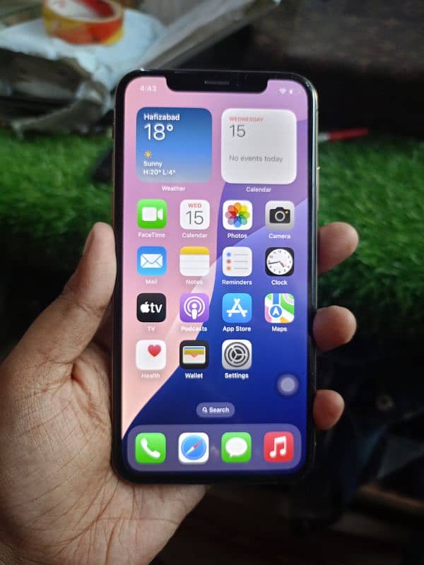 Exchange Possible IPhone xs Factory Unlock 0