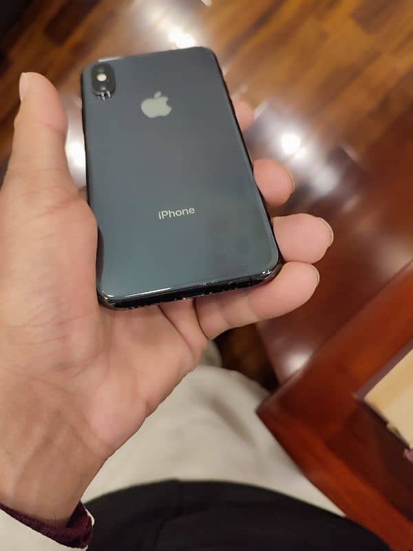 iPhone XS 1