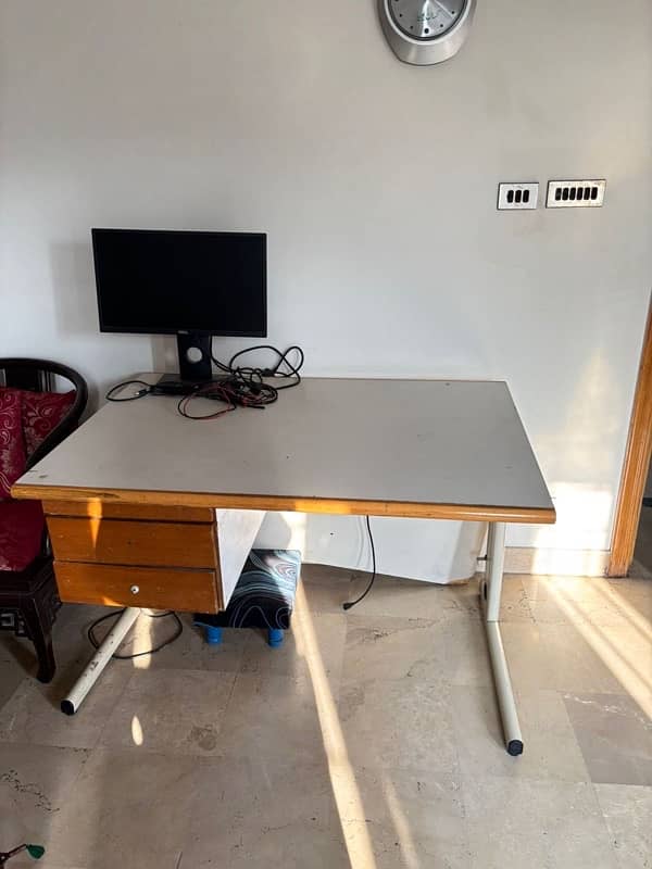 Study & computer table 0