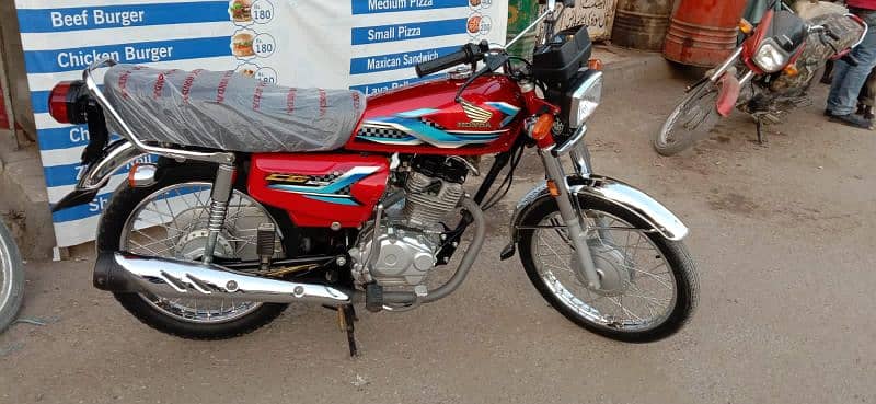 HONDA CG 125 2024 RED 3