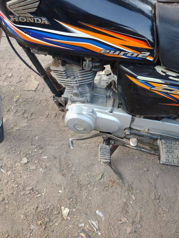 Honda 125 Karachi number first owner 1