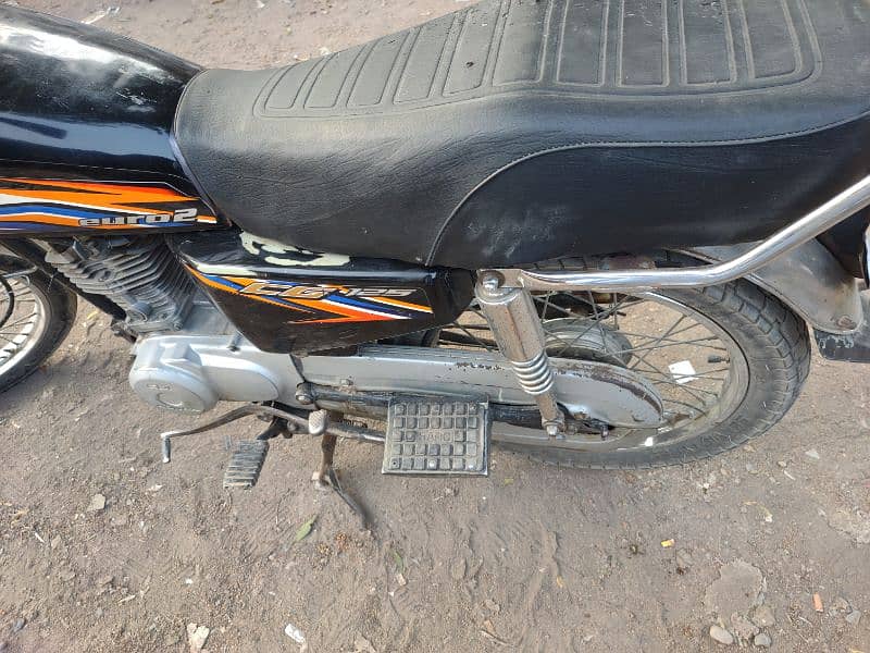 Honda 125 Karachi number first owner 7