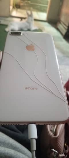 iPhone 8 plus 64Gb jv