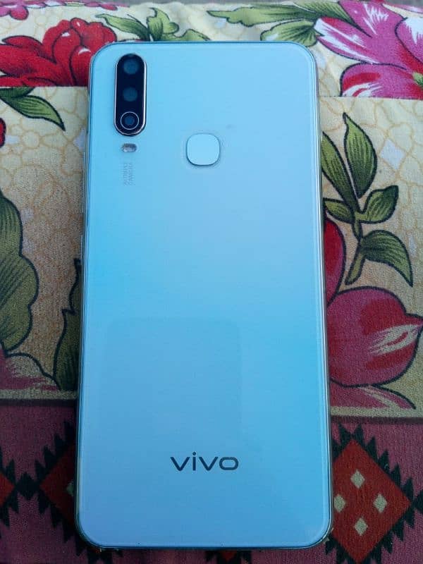 Vivo y 17  ram room 8 256 1