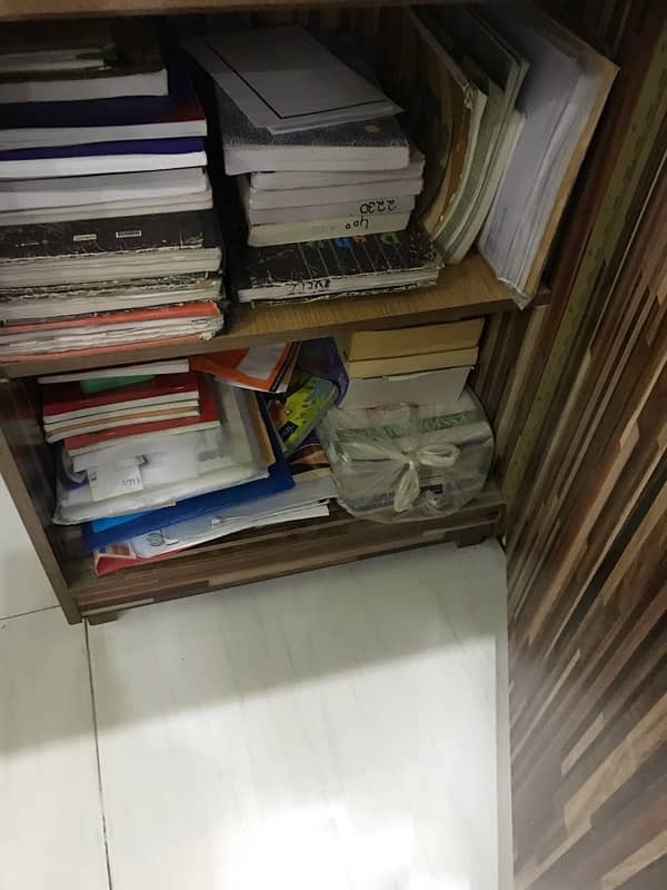 study table and divider for sale 5