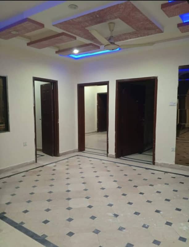 5 Marlla First flour house for rent phase 4b Bajli Pani ha 4