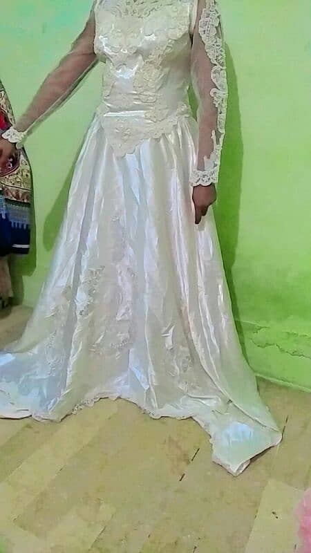 maxi dress hai paiso kam hojay gy 4