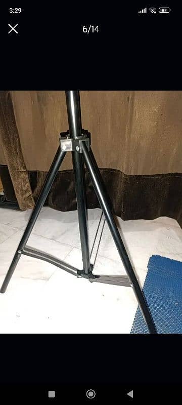 ring light with a tripod stand. (final price 2500 no bargain). 0