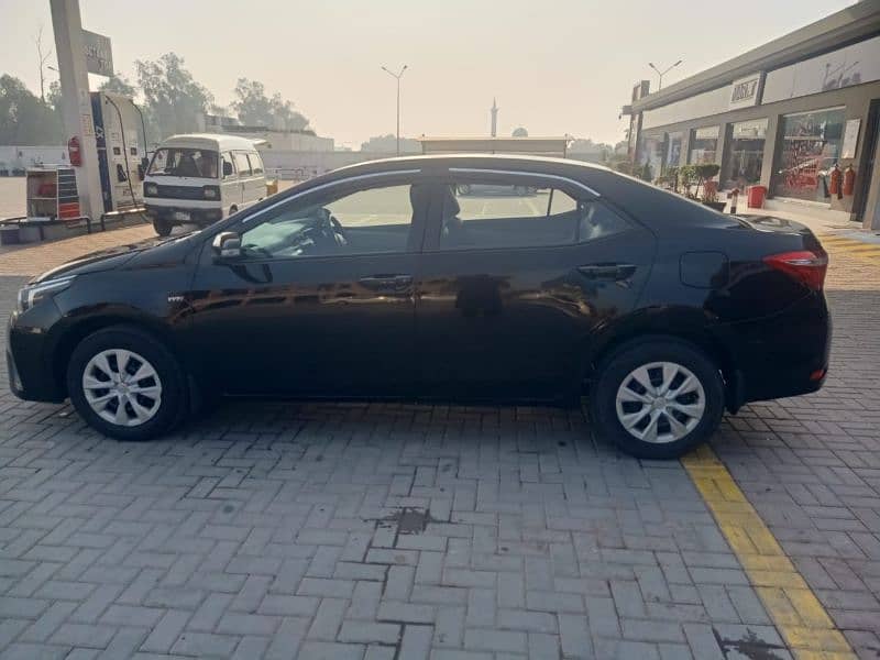 genuine Toyota Corolla XLI 2015 2