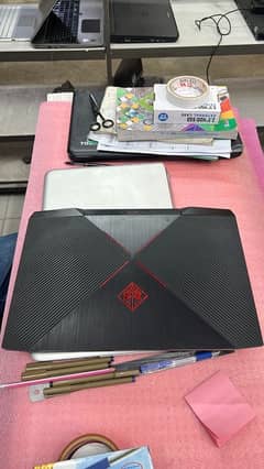 Hp Gaming laptop with Gtx 1060 7th i7