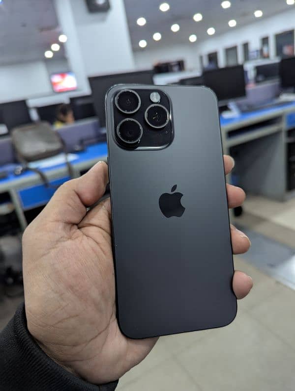 IPhone 15Pro Max 256-Black 0