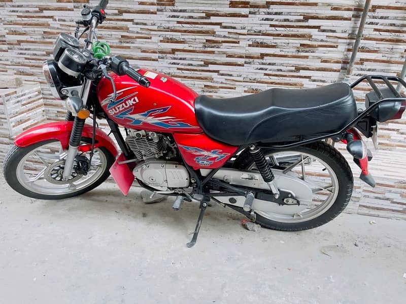 suzuki GS 150 SE 7