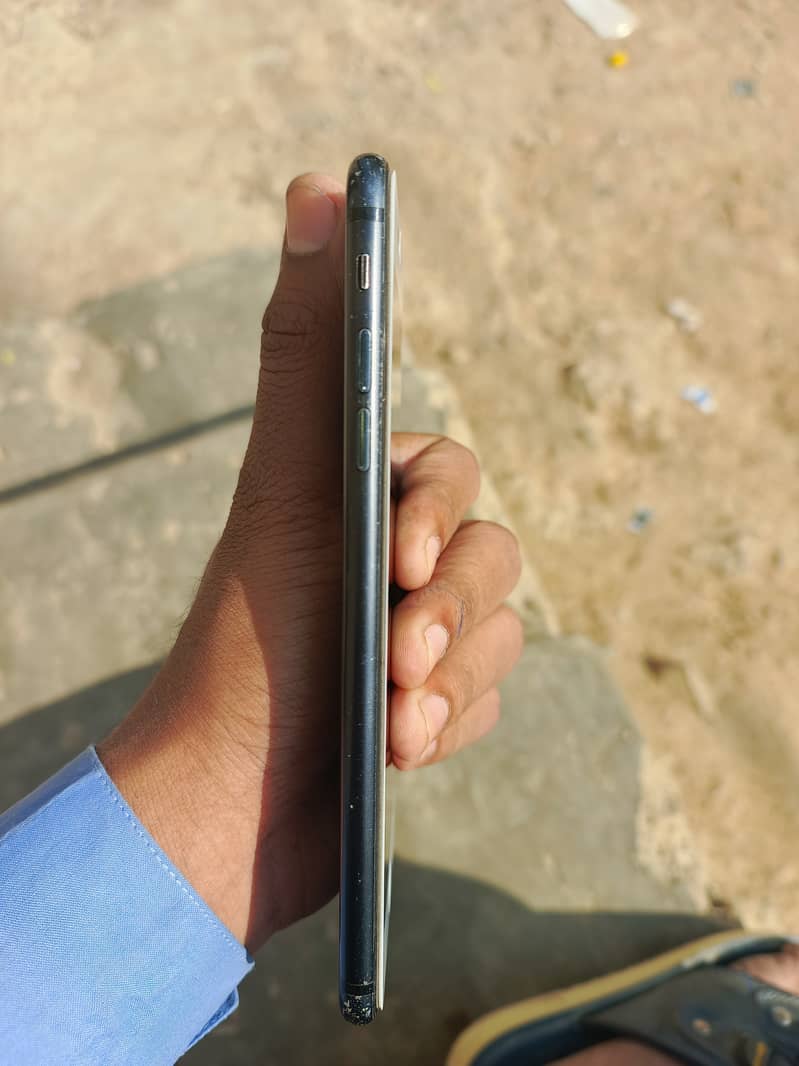 iphone 7 plus  non pta 4