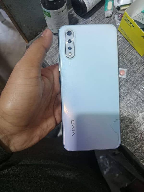 vivo s1 4/128 0