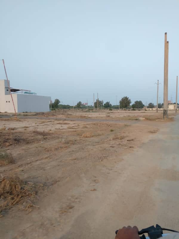 SAADI GARDEN 240SQ YD Plot 3