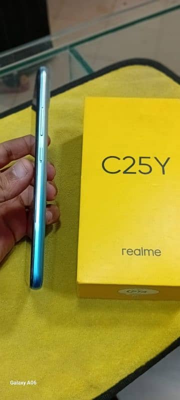 Realme C25Y 4/64 With Box 3