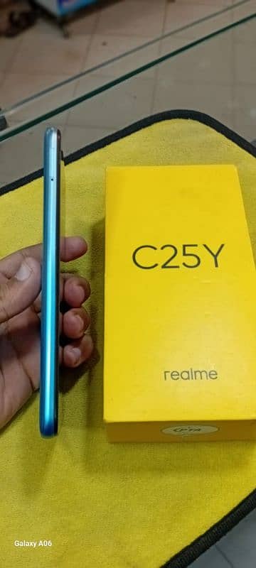 Realme C25Y 4/64 With Box 4