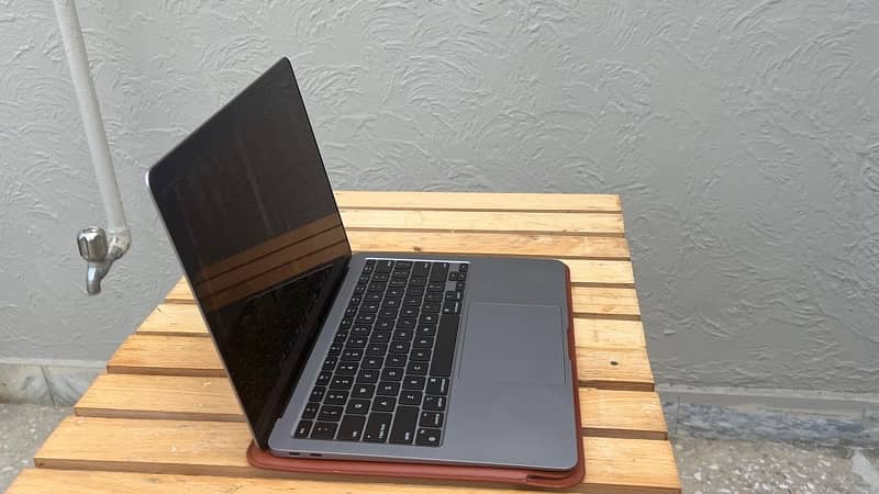 Macbook Air M1 2022 1