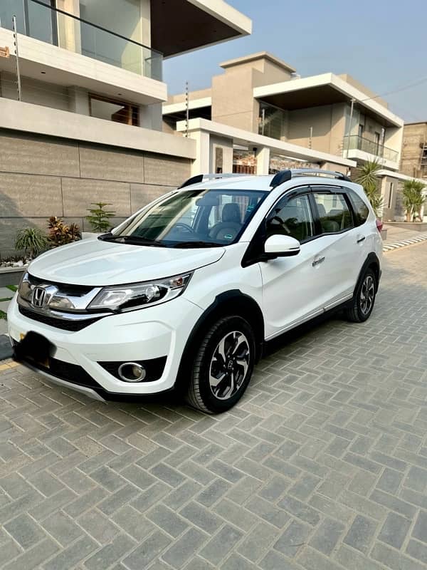 Honda BR-V 2017 S TOP OF THE LINE FULL ORIGNAL 1