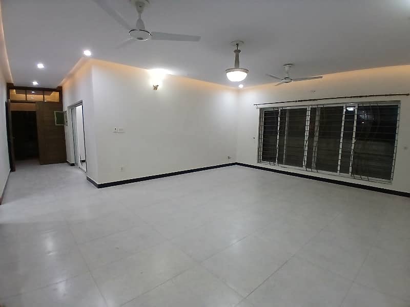 1 Kanal Upper Portion For Rent DHA Phase 2 5