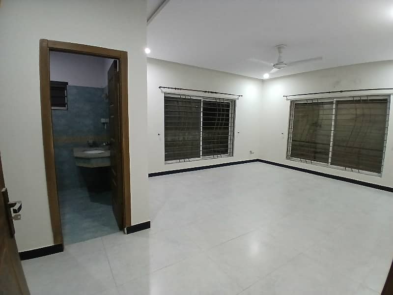 1 Kanal Upper Portion For Rent DHA Phase 2 6