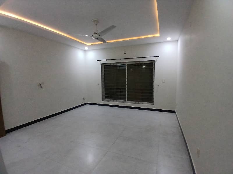 1 Kanal Upper Portion For Rent DHA Phase 2 12