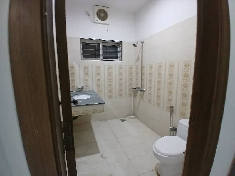 1 Kanal Upper Portion For Rent DHA Phase 2 13