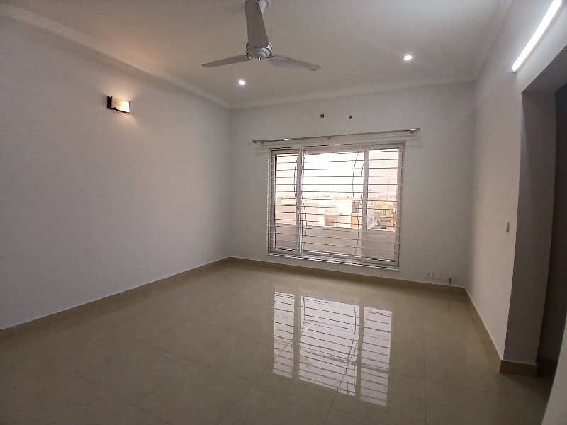 1 Kanal Ground Portion For Rent DHA Phase 2 5