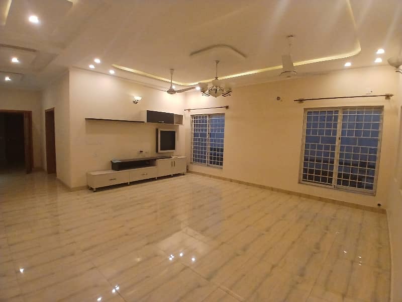 1 Kanal Uppar Portion For Rent DHA Phase 2 4