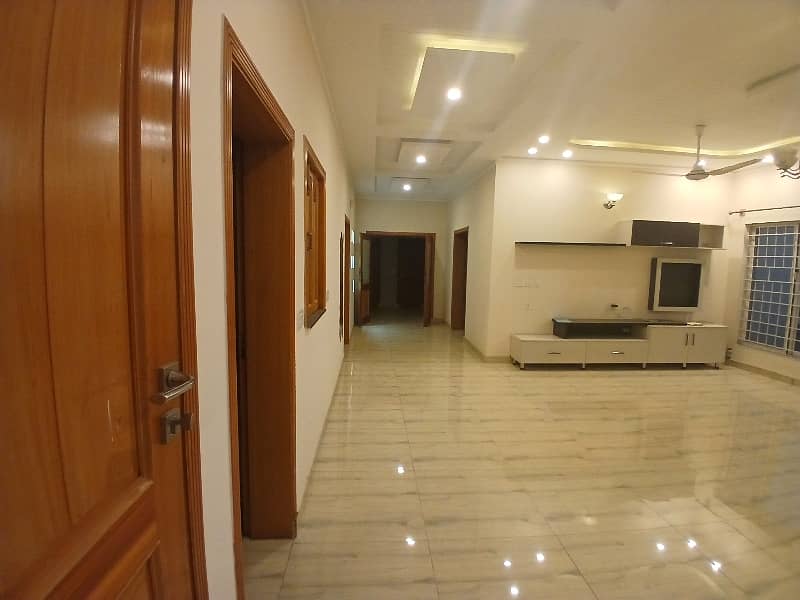 1 Kanal Uppar Portion For Rent DHA Phase 2 6