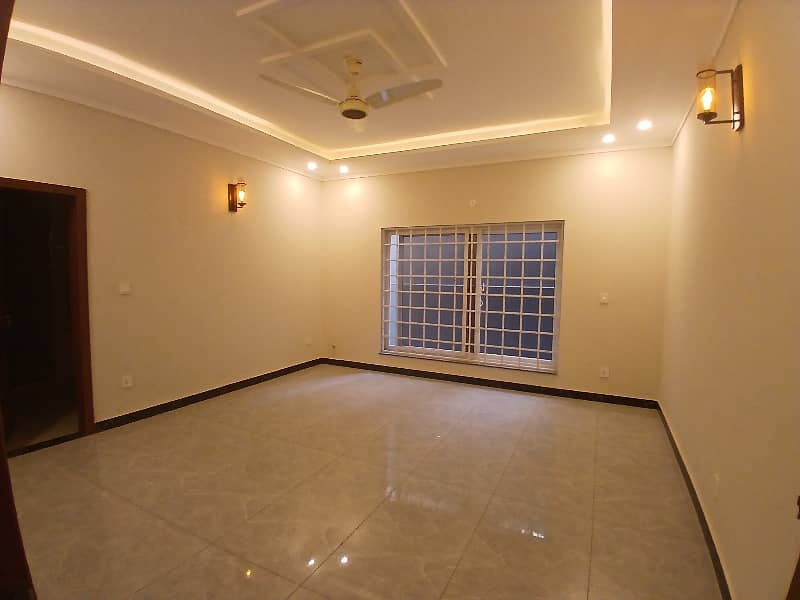 1 Kanal Brand New Ground Portion For Rent DHA Phase 2 10