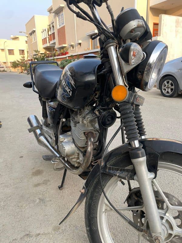 Suzuki GS 150 SE 2020 3