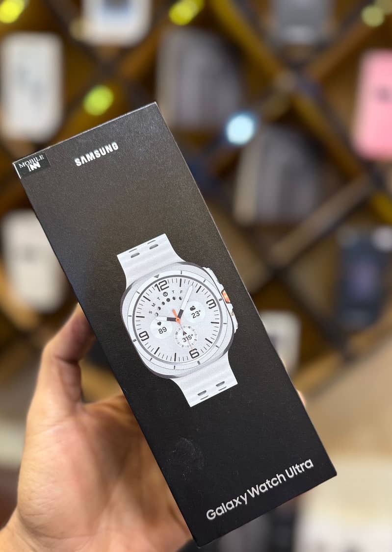 Brand New Box Pack Samsung Galaxy Watch Ultra 47MM LTE White Titanium 0