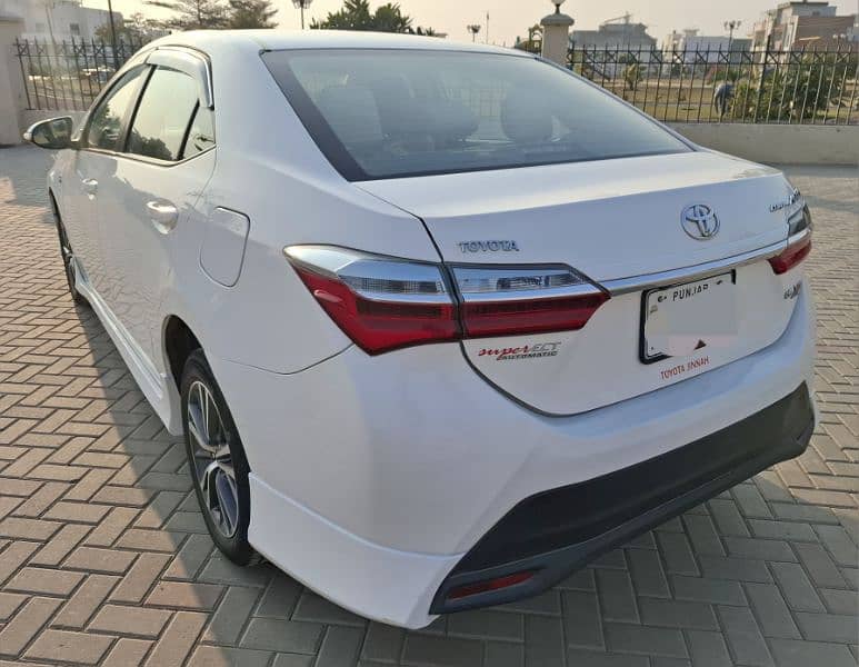 Toyota Corolla Altis 2021 3