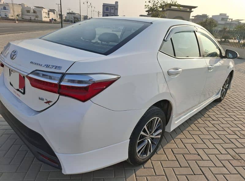 Toyota Corolla Altis 2021 4