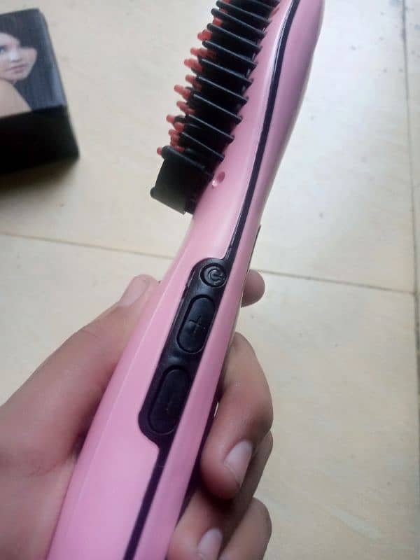 hair straightener brush 3