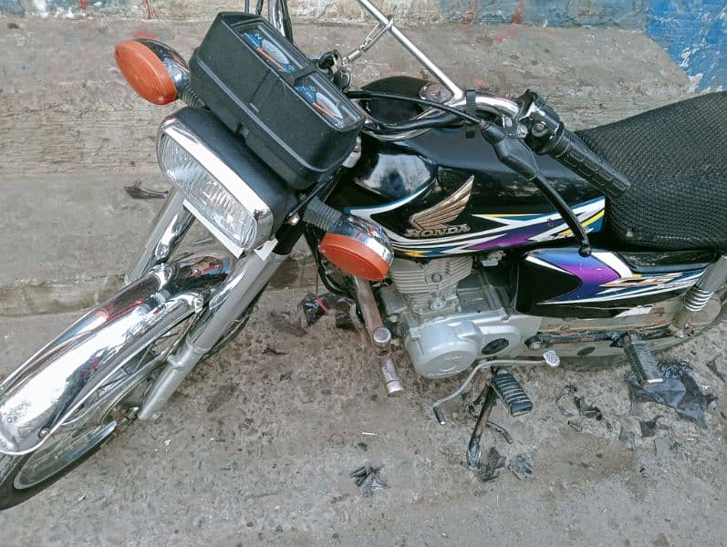 Honda 125 argent sell krna ha 0