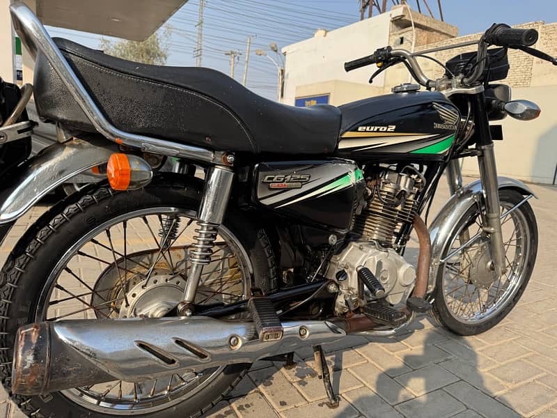 CG 125 Black 2013 Geniun Condition 3