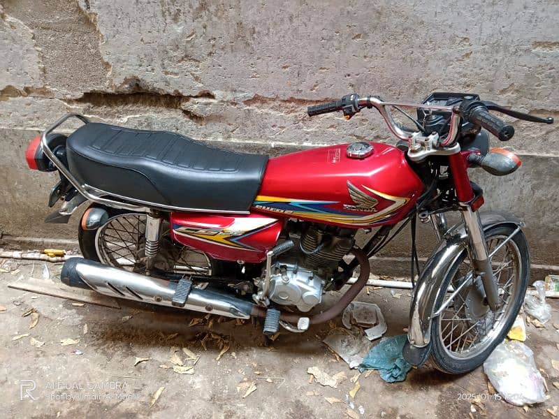 Honda 125 2019 Karachi number 0/3/2/2/2/4/5/2/2/4/5 4