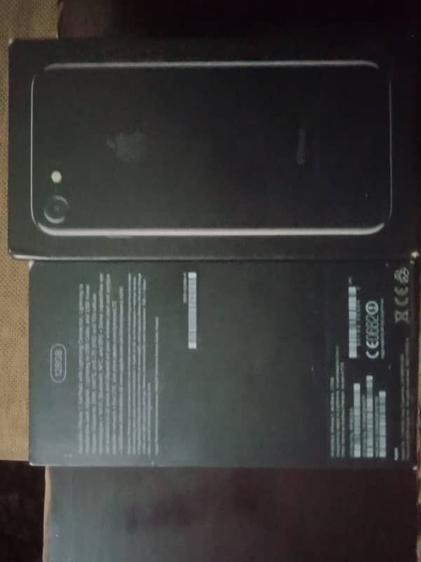 IPhone 7 pta with box cable 128 GB battery 100% Exchange possible 1