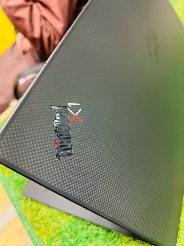 Lenovo ThinkPad X1 Carbon i7 10th -  16GB 512GB SSD 4K Resolution 7