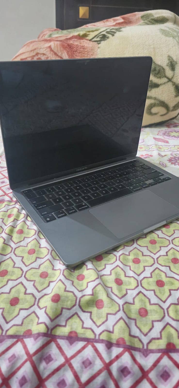 Macbook pro M1 13inch 2020 1