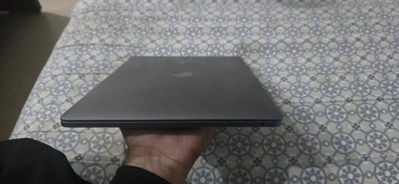 Macbook pro M1 13inch 2020 3