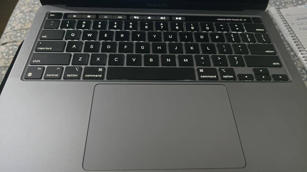 Macbook pro M1 13inch 2020 6