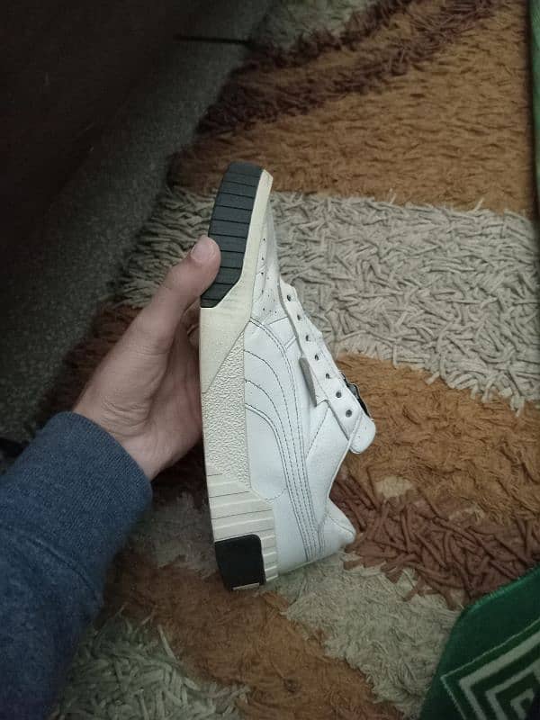 puma original branded shoes unisex 6,7 size. 2